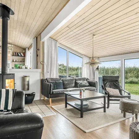 Holiday home Lillesol - 425m From The Sea By Interhome Hjorring