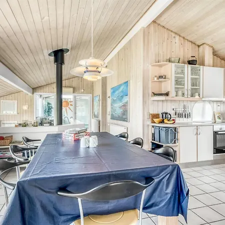 Lillesol - 425m From The Sea By Interhome Holiday home Hjorring